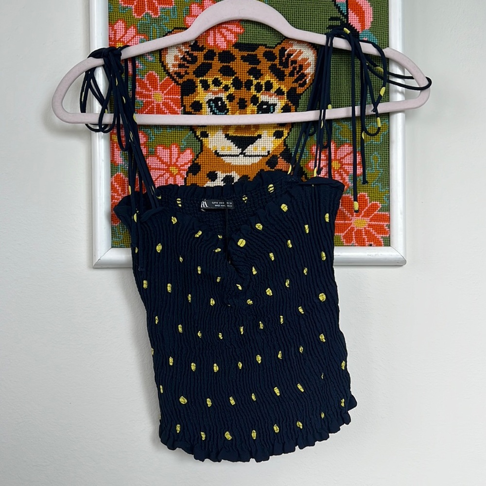 ZARA POLKADOT TOP ROUCHED